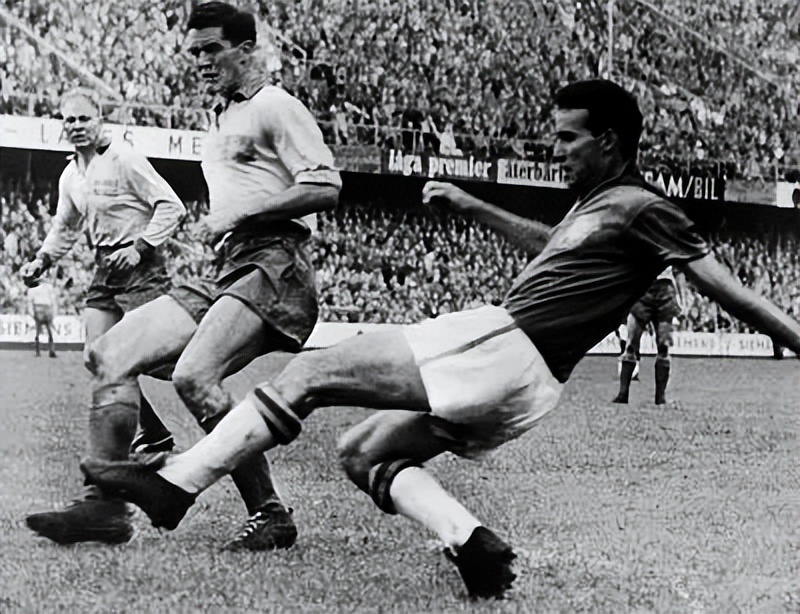 意大利世界杯決賽歷史時刻_世界杯歷史_首屆世界杯決賽烏拉圭阿根廷