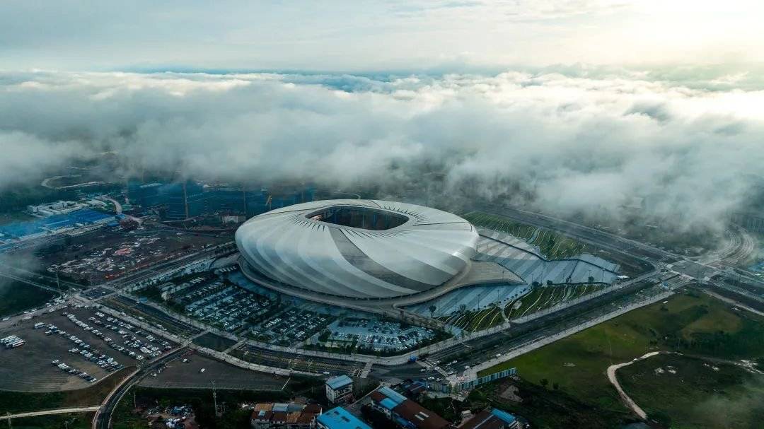 國足沖擊世界杯歷史_國足最后一個主場舉辦地競爭_重慶龍興足球場申辦情況