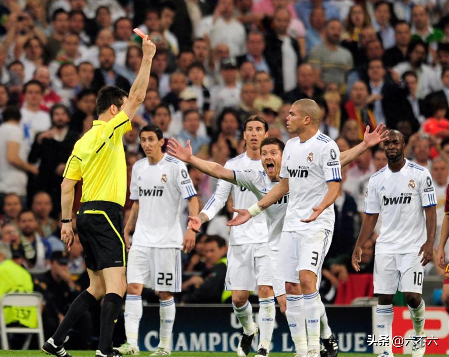 裁判爭議判罰_足球歷史事件_世界杯歷史十大慘案