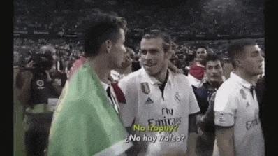 西甲聯賽獎杯_皇馬最后一輪奪冠獎杯頒發時間_莫德里奇貝爾西甲奪冠懵逼