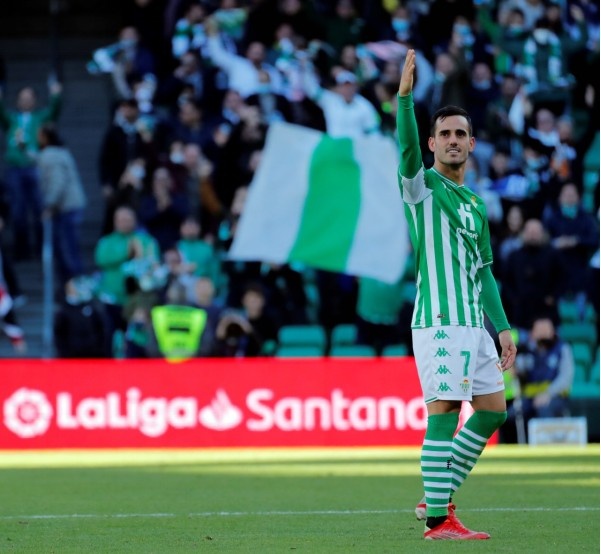 巴薩客場勝利_皇馬積分榜領跑_西甲聯賽巴塞羅那