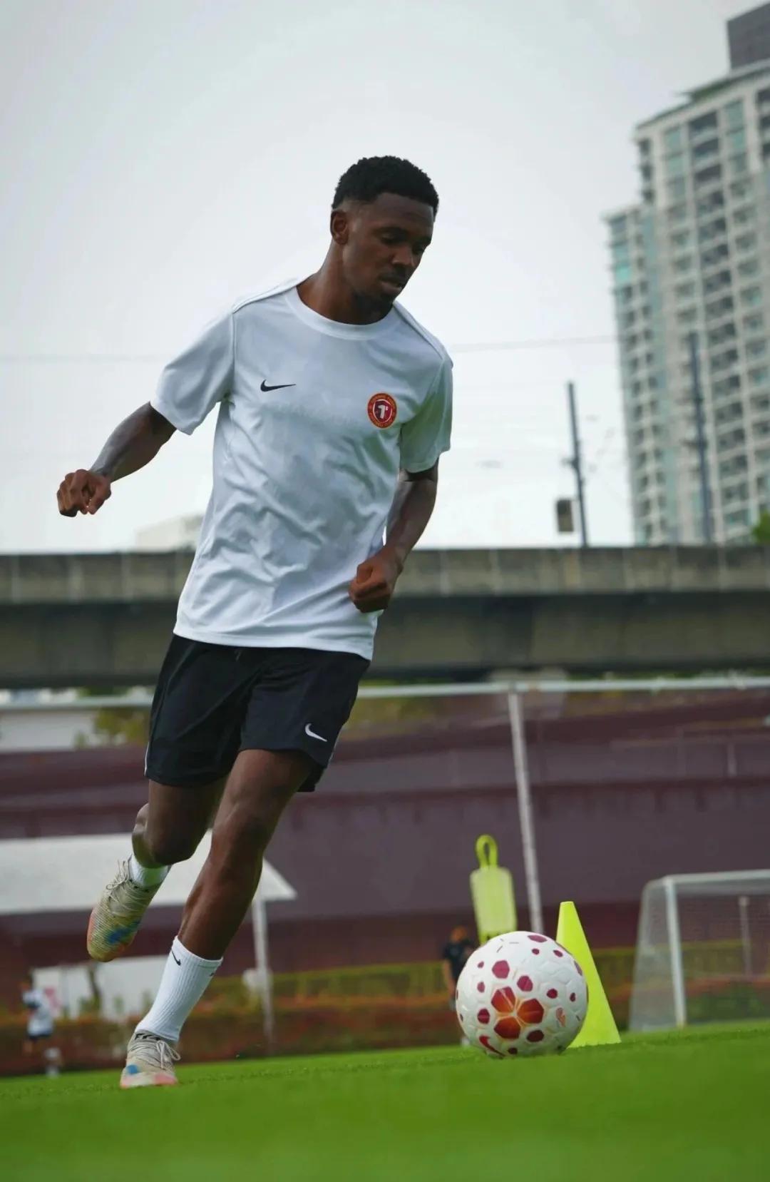 2026賽季中超聯賽積分扣除影響分析_成都蓉城爭冠前景預測_2026年中超聯賽積分榜