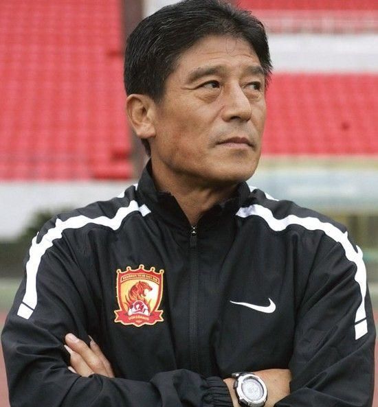 中國足球職業(yè)化發(fā)展歷程_廣州恒大中超聯(lián)賽視頻_廣州恒大俱樂部歷史回顧