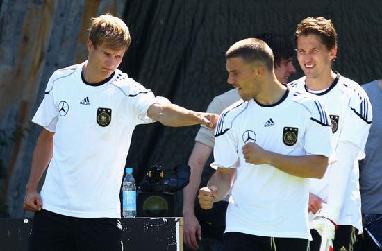 德國加納友誼賽_維爾茨領銜德國隊備戰世界杯預選賽_德國世界杯歷史成績